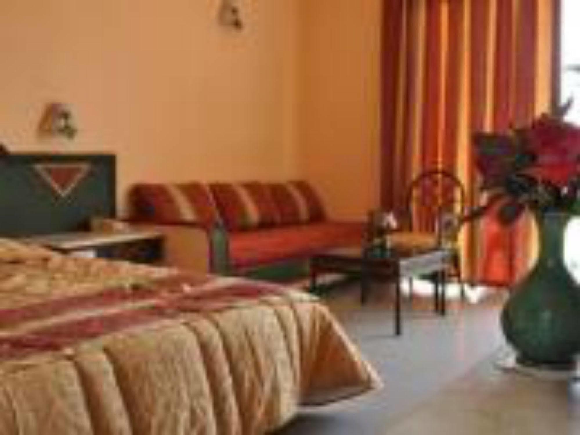 Byblos Hotel Al-Hammamat Bagian luar foto