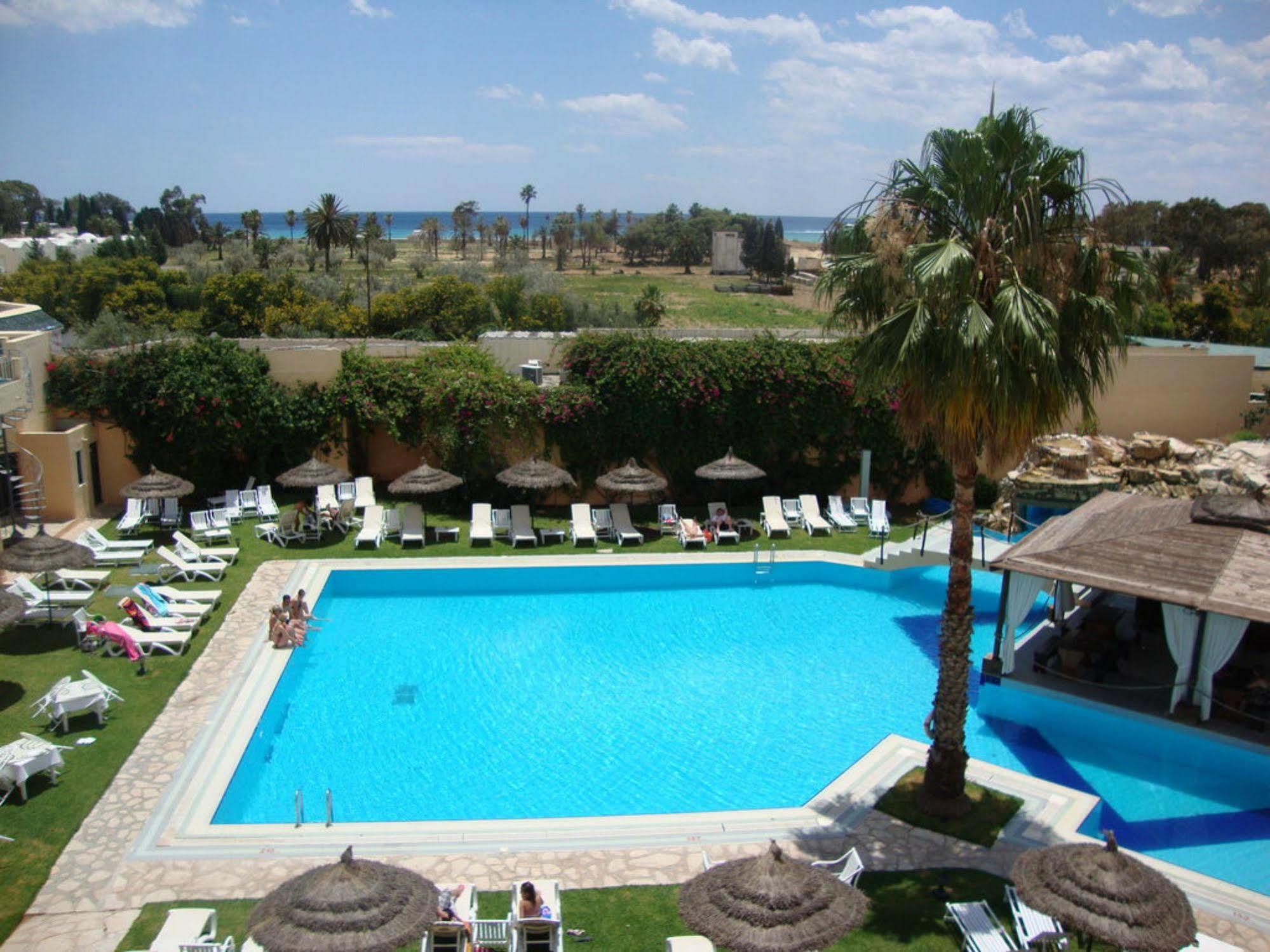 Byblos Hotel Al-Hammamat Bagian luar foto