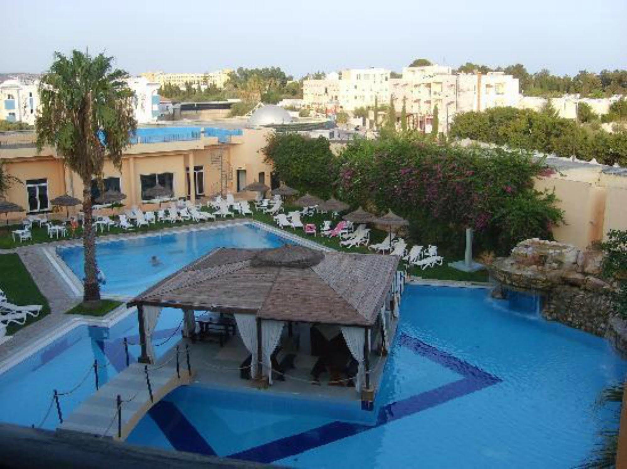 Byblos Hotel Al-Hammamat Bagian luar foto